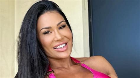 Gracyanne Barbosa revela imposição da Playboy para posar。